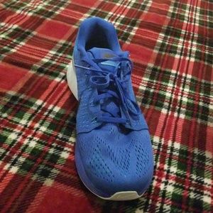 Like new mens lunarglide 7